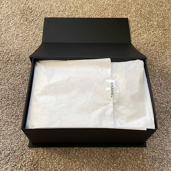 【sold】Chanel Lambskin Quilted CC Pearl Crush Mini Flap square, Black, gold ball - Picture 14 of 14